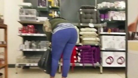 Fat booty ethiopian milf.