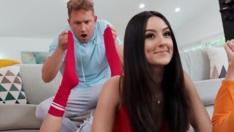 Yammy teen Eliza Ibarra hot sex scene