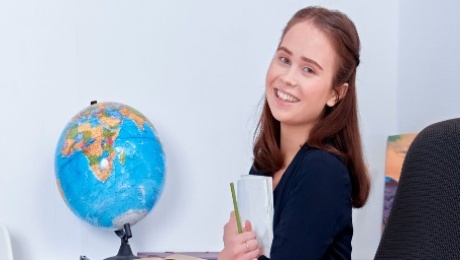 Cutie learns how to suck at a geography lesson