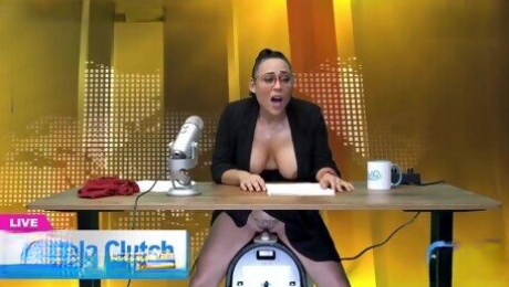 Aristocratic Carmela Clutch - solo female scene - Cam Soda